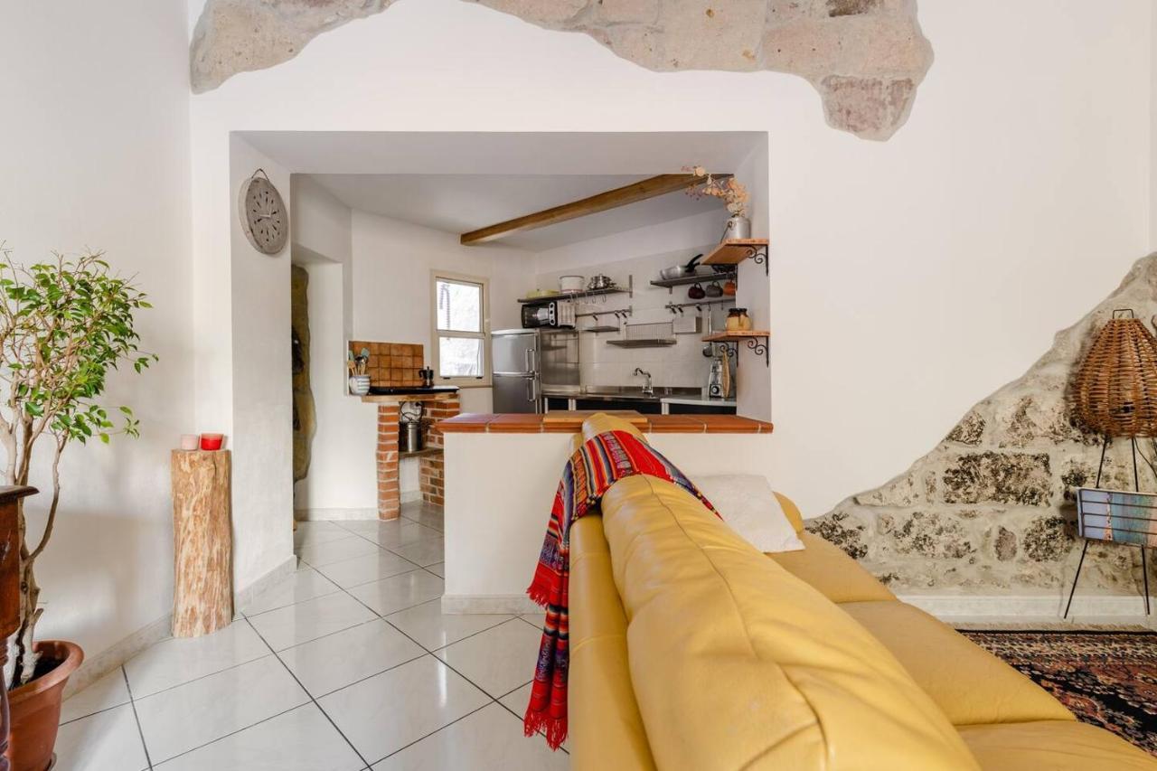 Duas Pedras, Private Apartment In The Heart Of Bosa Kültér fotó