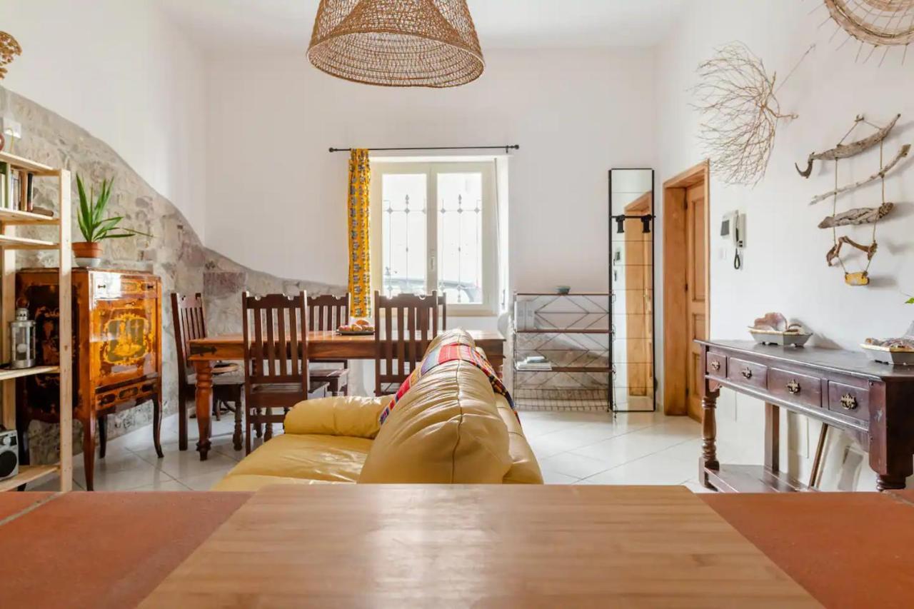 Duas Pedras, Private Apartment In The Heart Of Bosa Kültér fotó